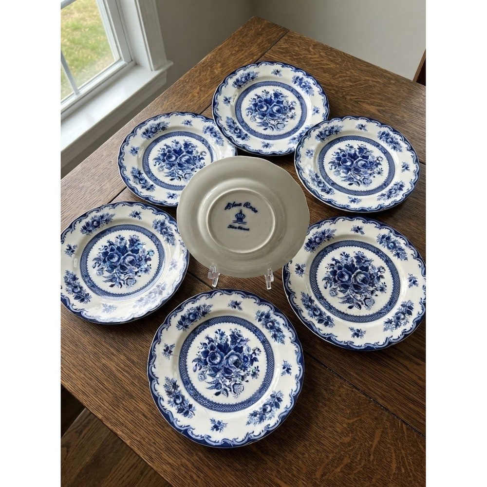 7 Vintage Blue Rose Fine China Scalloped Dinner Plates Blue White Floral Japan